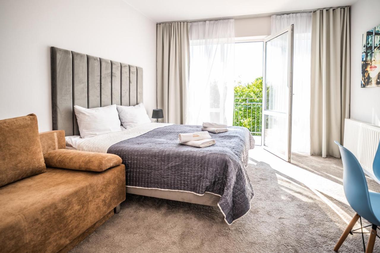Apartamento Pensjonat Malwa Z Basenem Niechorze Exterior foto